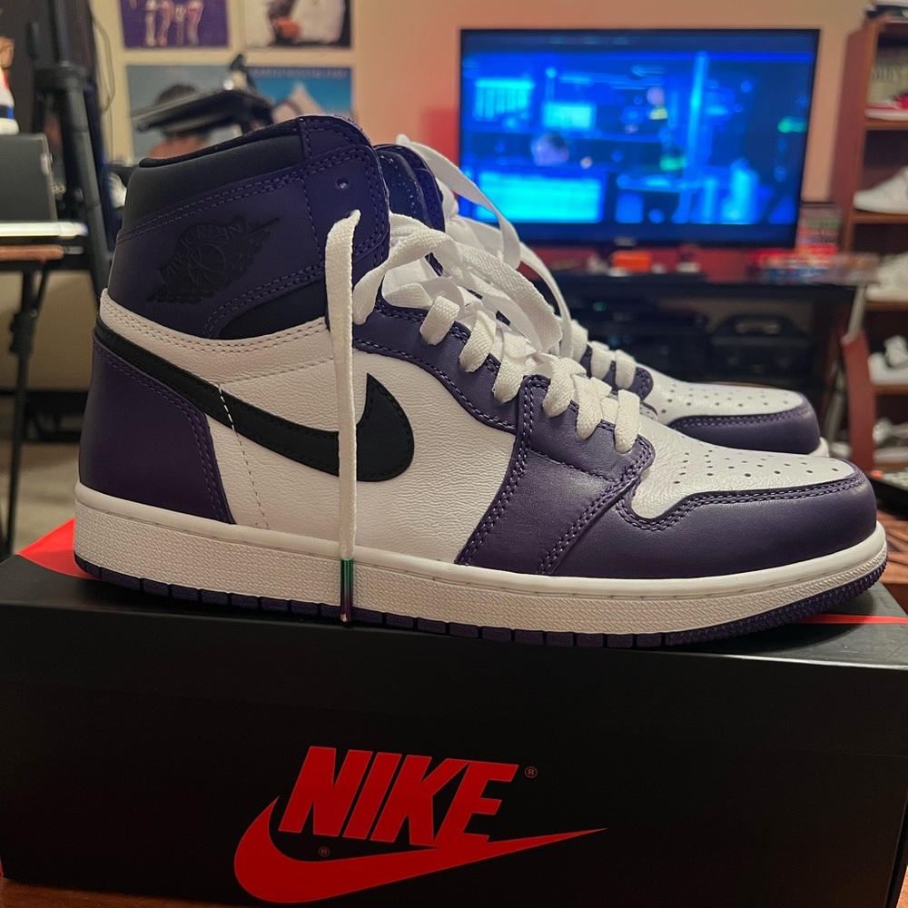 Jordan 1 Retro OG High Court Purple (2020)
Worn 2x